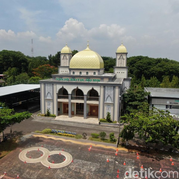 Masjid Raya Jl. Sulthon